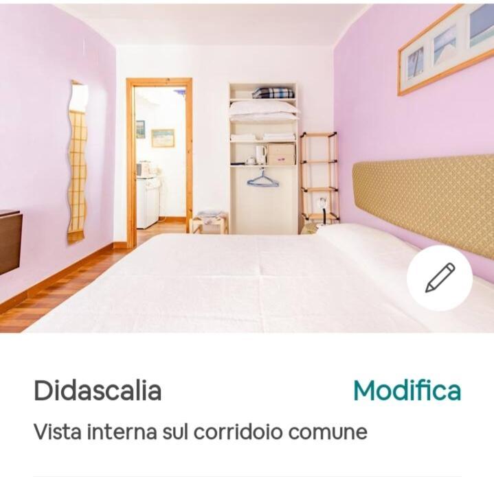 Affittacamere La Mansarda Del Centro La Spezia Habitación foto